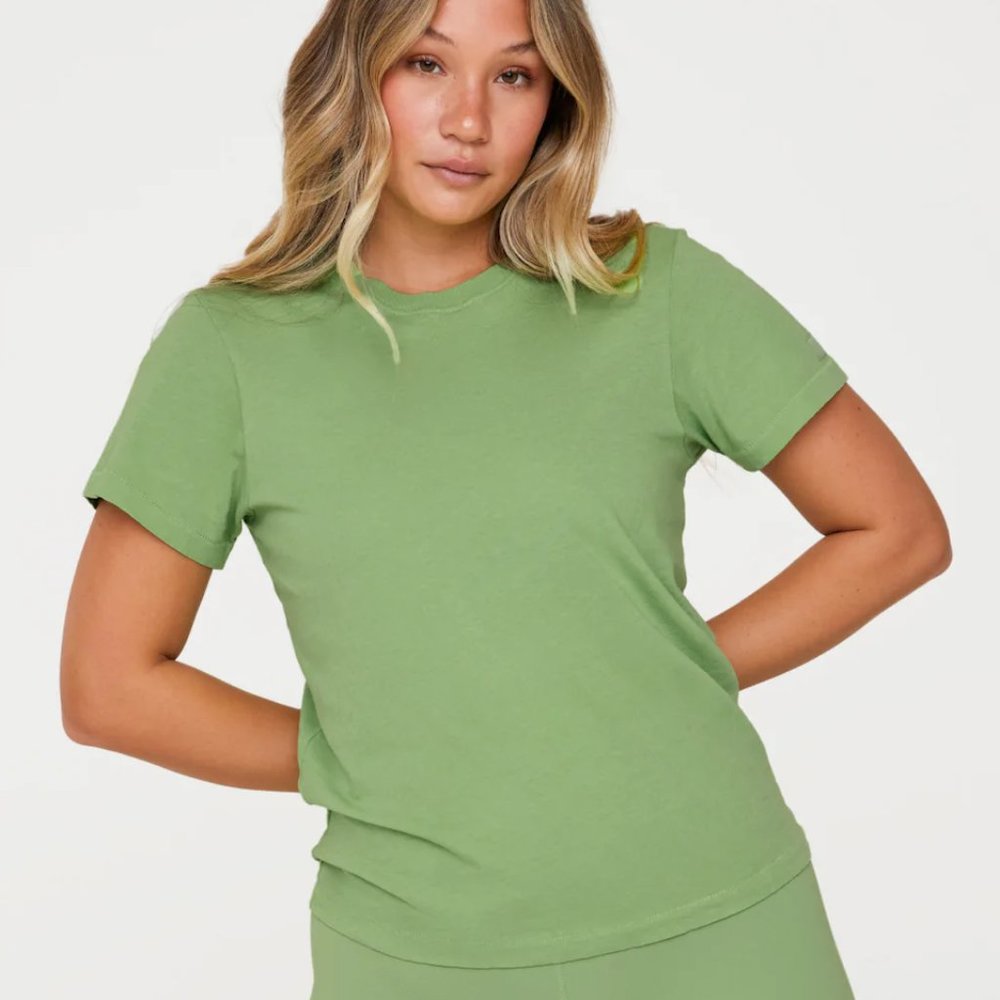 SETactive Uniform Tee in Grow - Medium